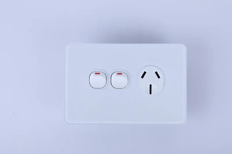Glass Single Power Point with Extra Switch 10A